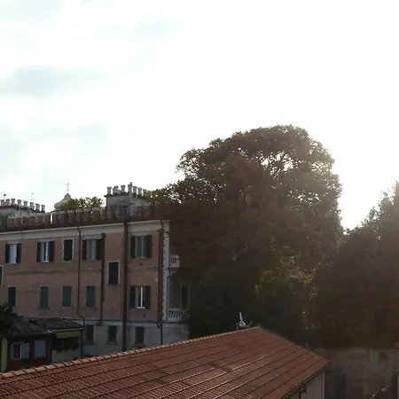 Mentana 10 Apartment